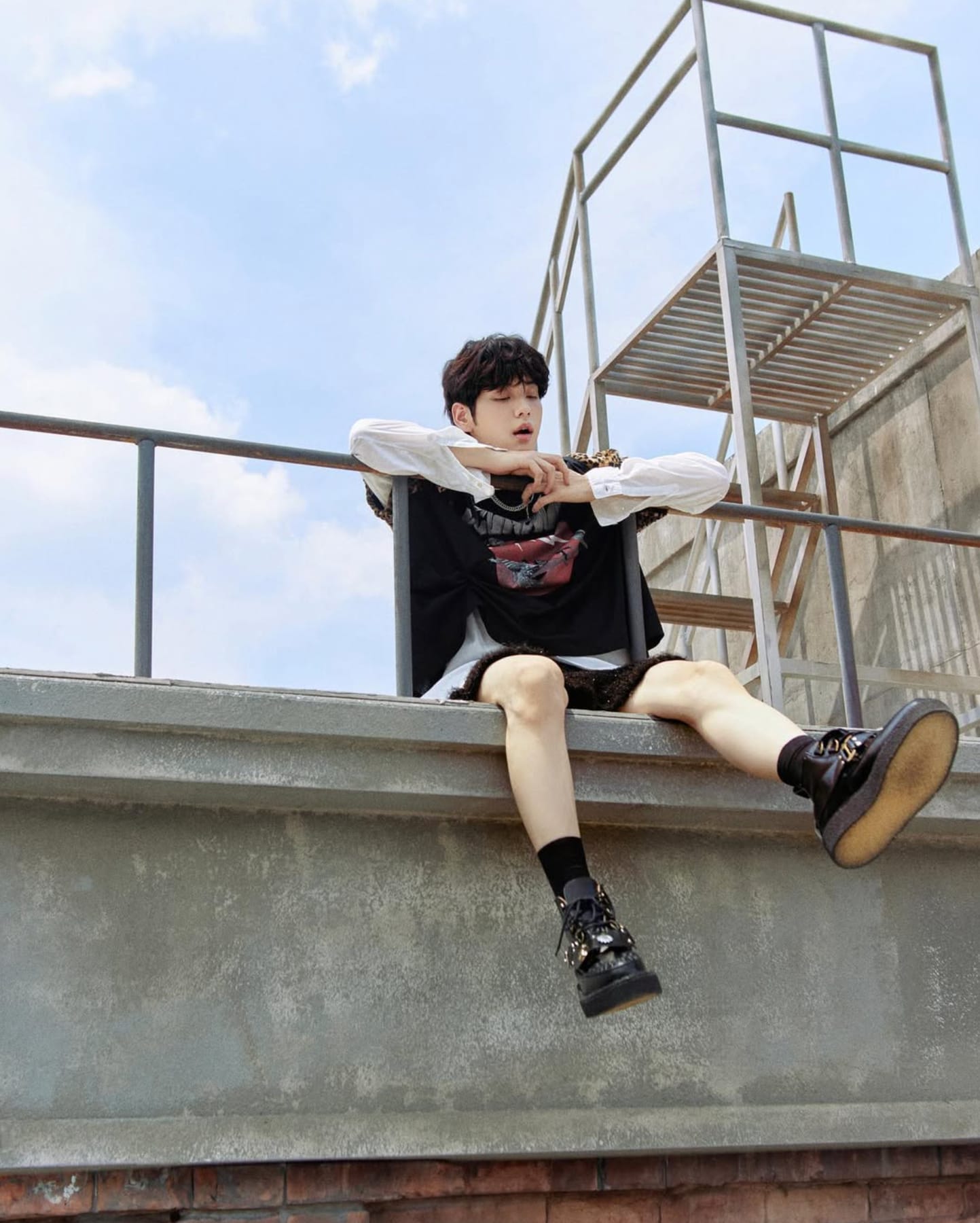 BIGHIT MUSIC — TXT - FREEFALL (CLARITY) 7