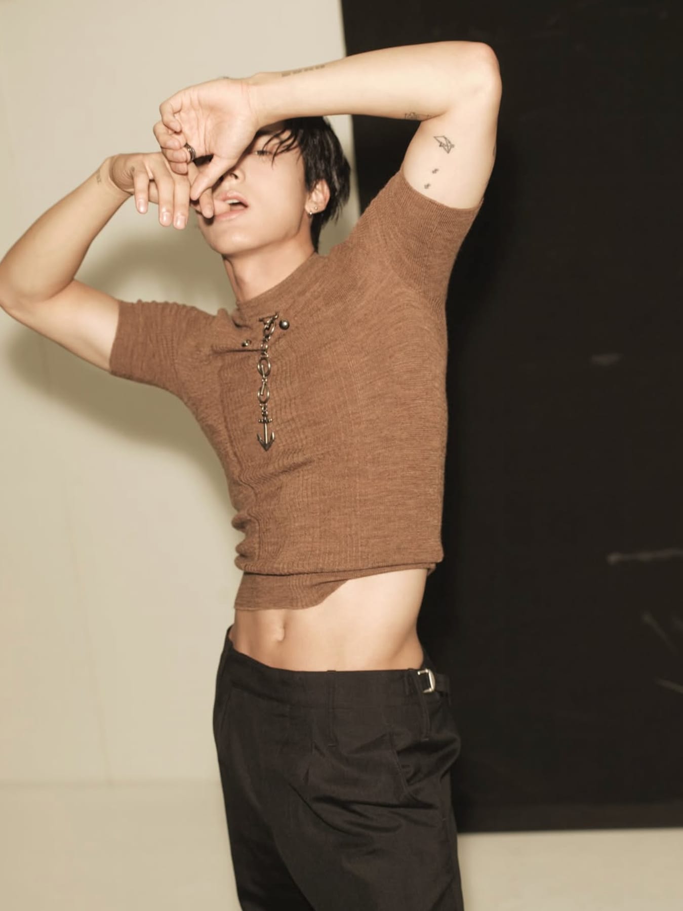 MEN'S FOLIO — Editorial (THE BOYZ YOUNGJAE) 1