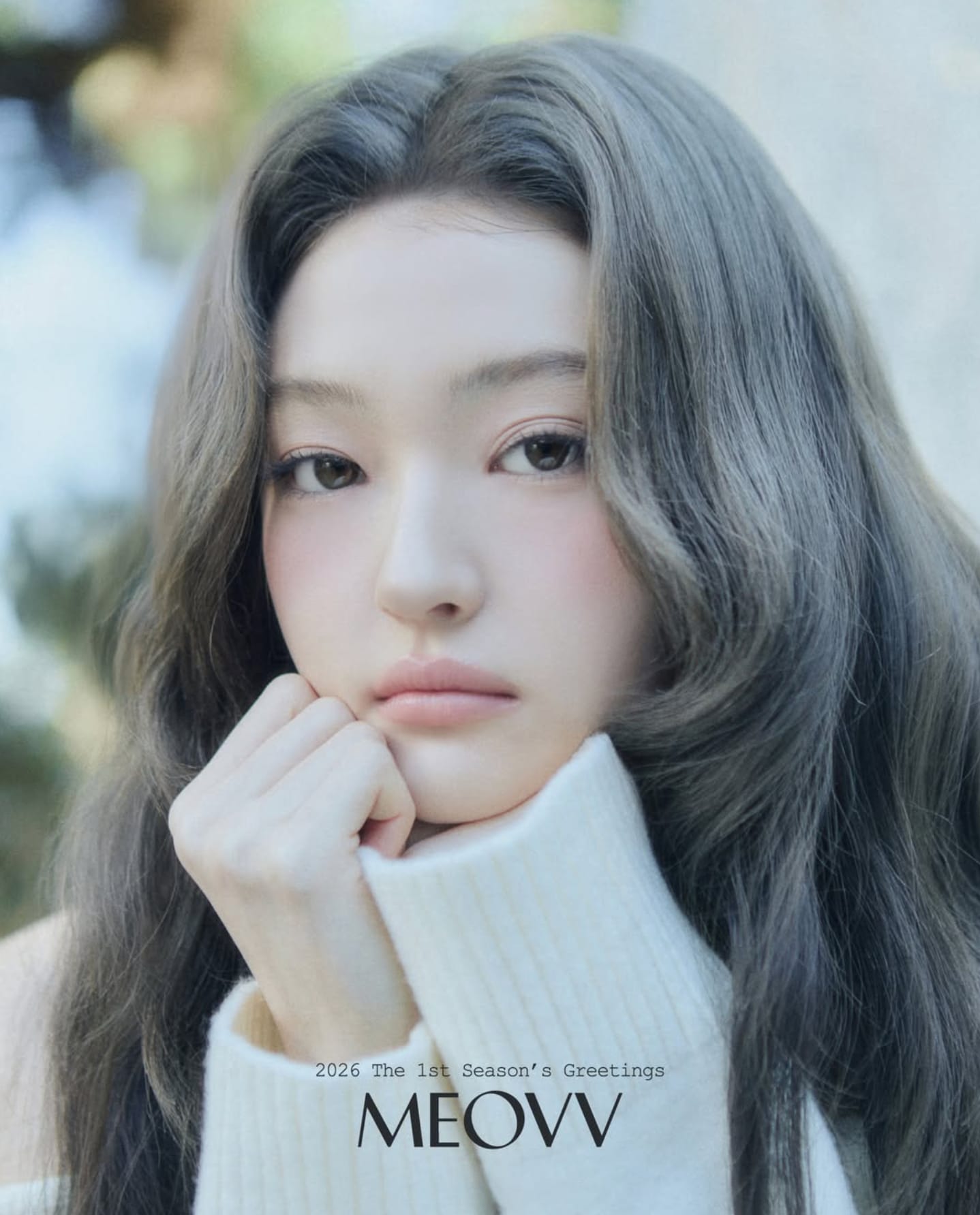 THEBLACKLABEL — MEOVV Season's Greetings 12